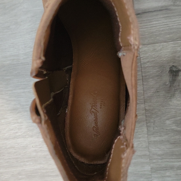 Universal Thread boots - Picture 3 of 4